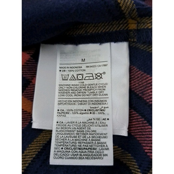 Old Navy The Boyfriend Shirt M Dark Pink Blue Plaid Pocket Long Sleeve Button Up - Picture 4 of 9